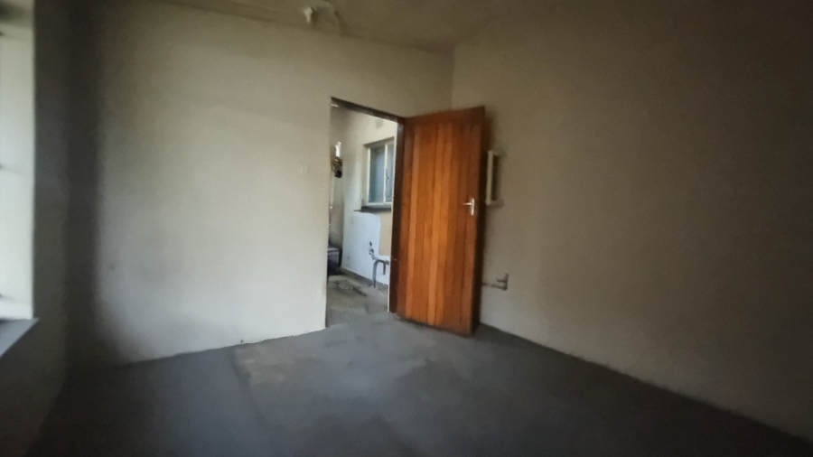5 Bedroom Property for Sale in Sonland Park Gauteng