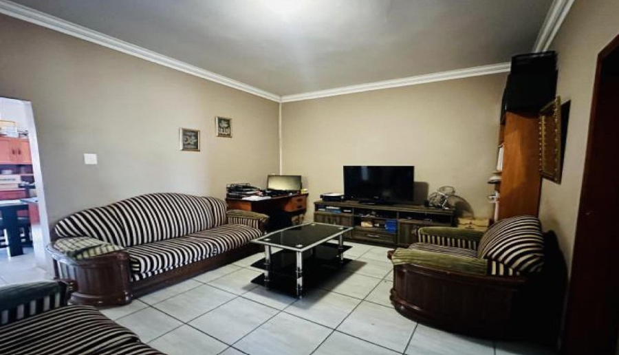 5 Bedroom Property for Sale in Elsburg Gauteng