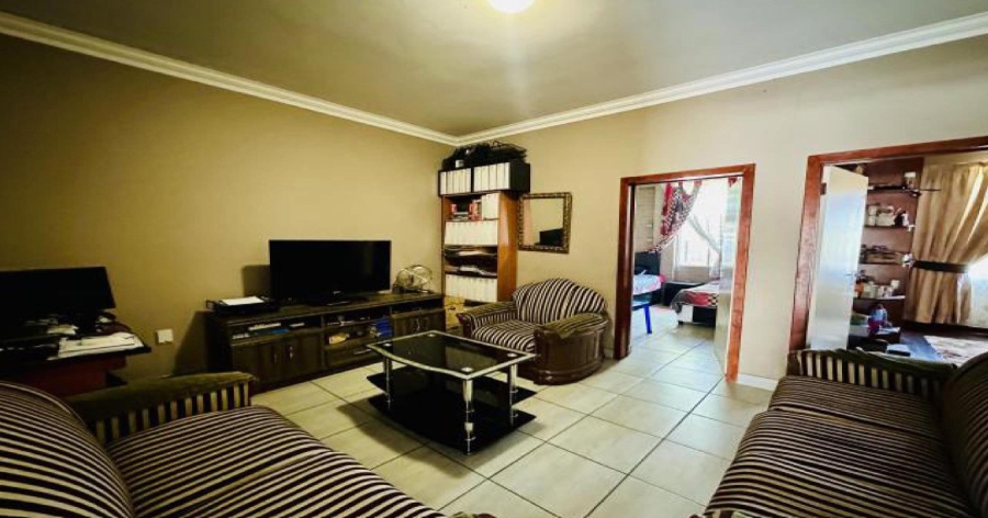 5 Bedroom Property for Sale in Elsburg Gauteng