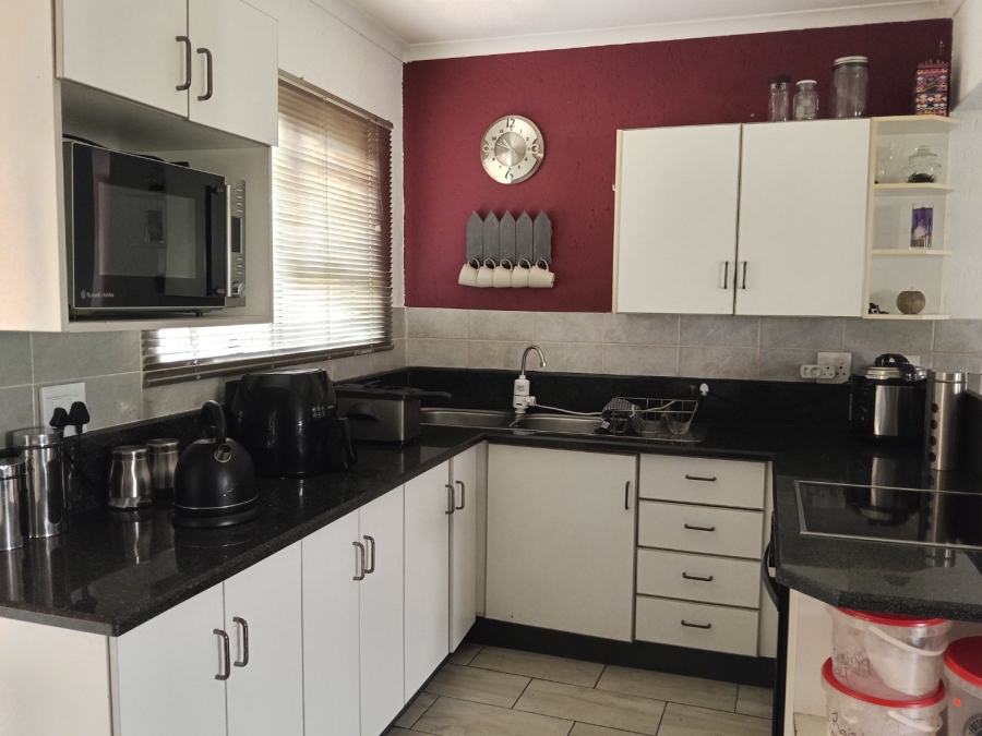 8 Bedroom Property for Sale in Dalpark Ext 1 Gauteng