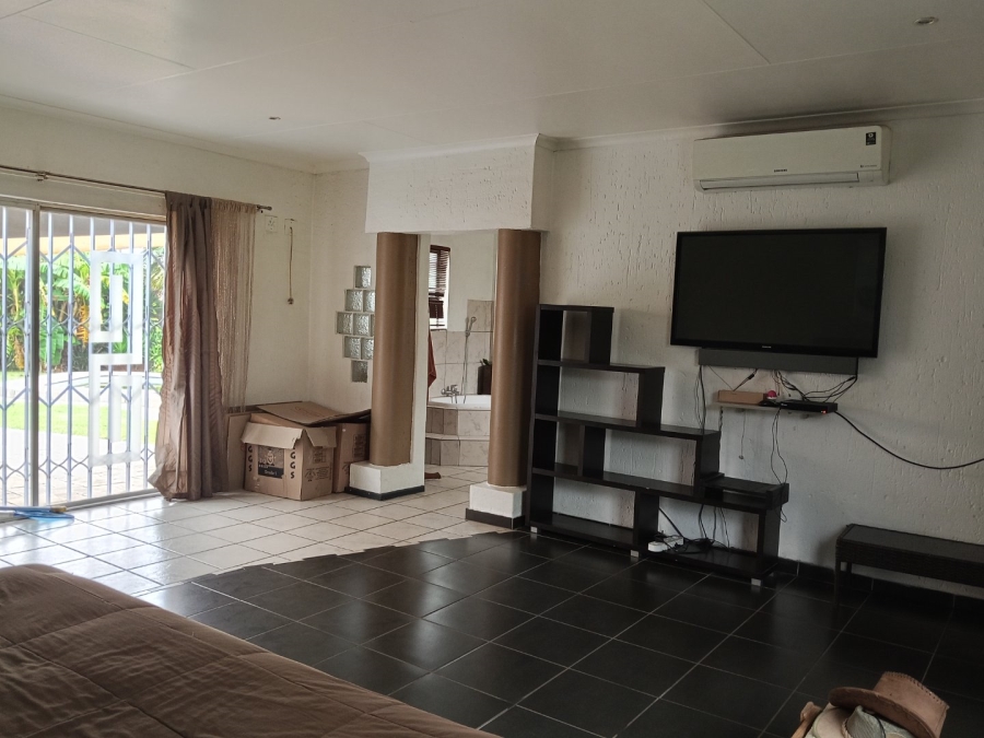 8 Bedroom Property for Sale in Dalpark Ext 1 Gauteng