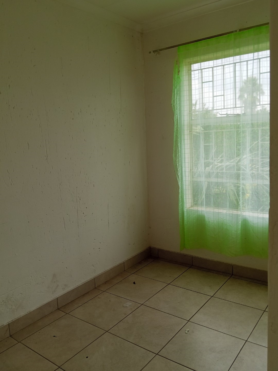 8 Bedroom Property for Sale in Dalpark Ext 1 Gauteng