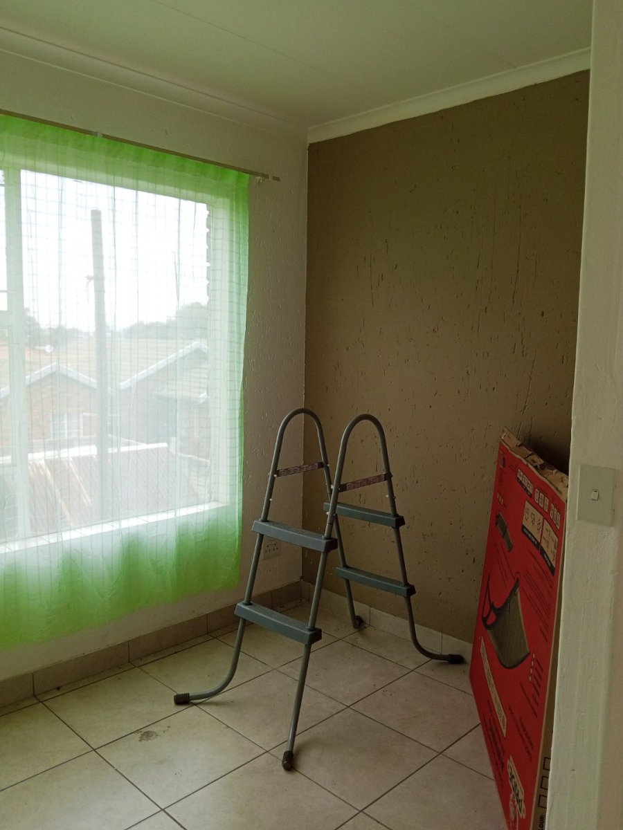 8 Bedroom Property for Sale in Dalpark Ext 1 Gauteng