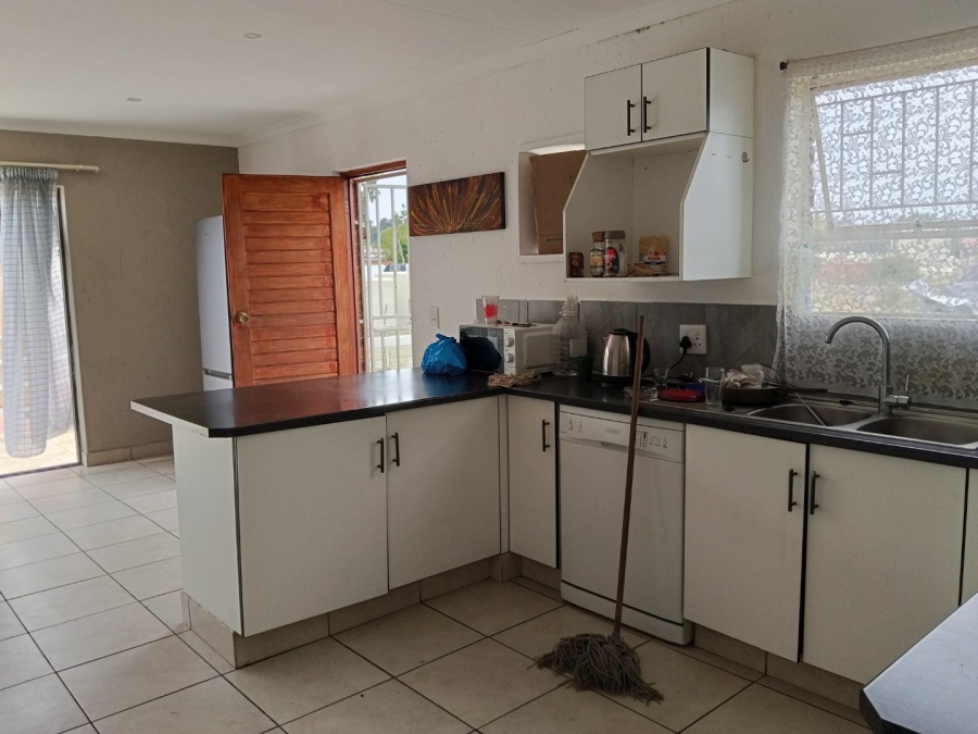 8 Bedroom Property for Sale in Dalpark Ext 1 Gauteng