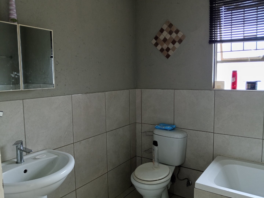 8 Bedroom Property for Sale in Dalpark Ext 1 Gauteng