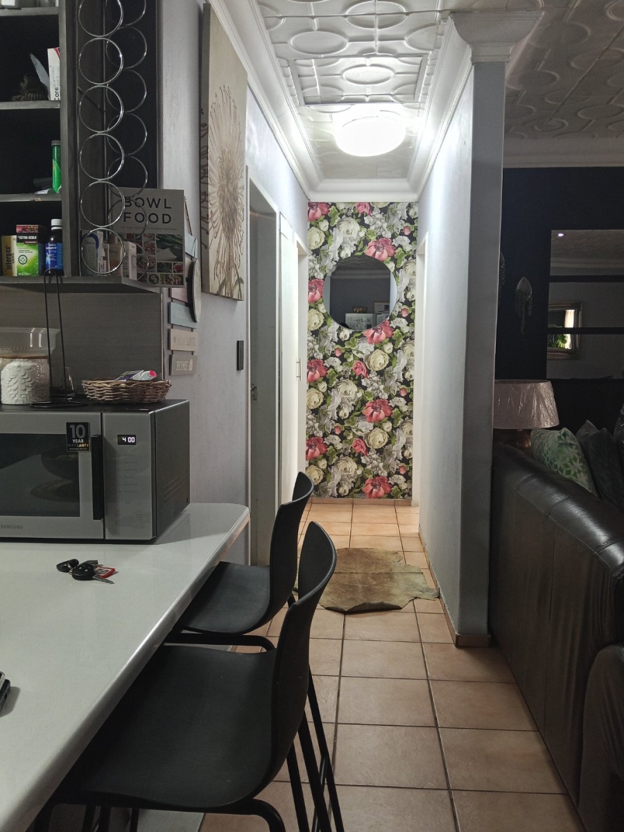 2 Bedroom Property for Sale in Sunair Park Gauteng