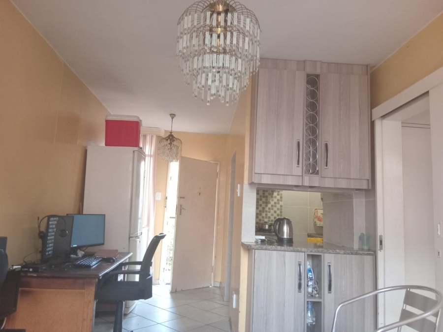 1 Bedroom Property for Sale in Pretoria Central Gauteng