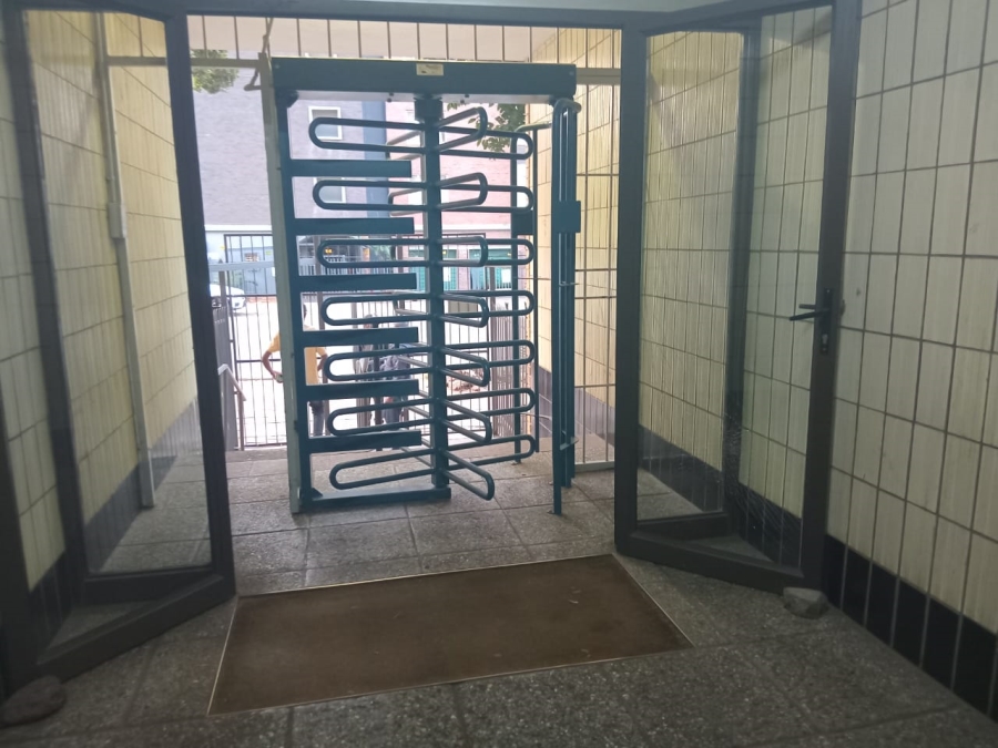 1 Bedroom Property for Sale in Pretoria Central Gauteng