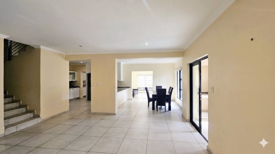 3 Bedroom Property for Sale in Waterkloof Ridge Gauteng