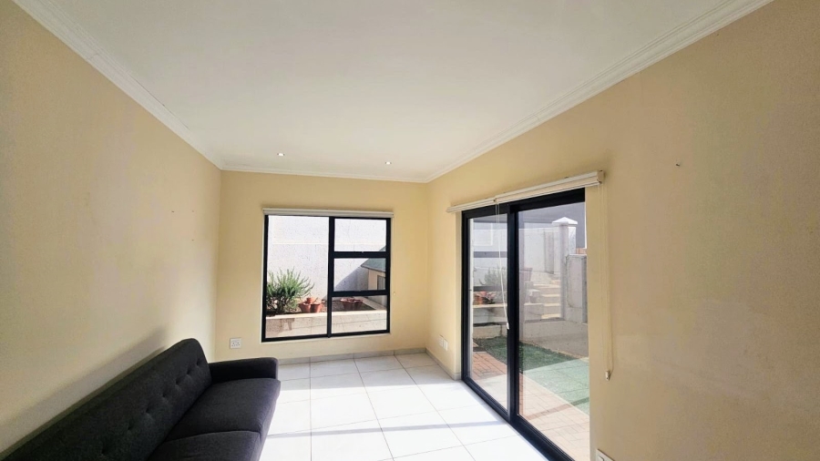 3 Bedroom Property for Sale in Waterkloof Ridge Gauteng