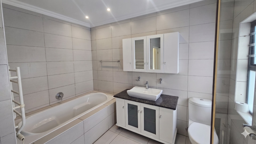 3 Bedroom Property for Sale in Waterkloof Ridge Gauteng