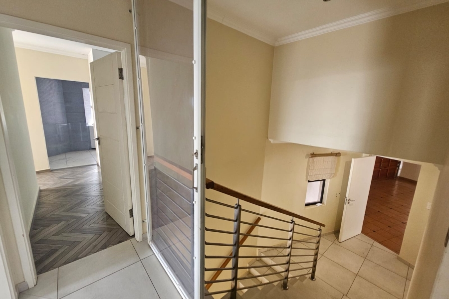 3 Bedroom Property for Sale in Waterkloof Ridge Gauteng