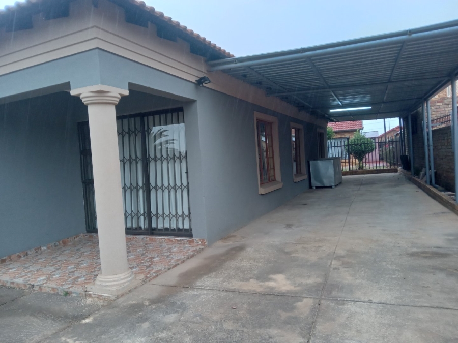 3 Bedroom Property for Sale in Philip Nel Park Gauteng