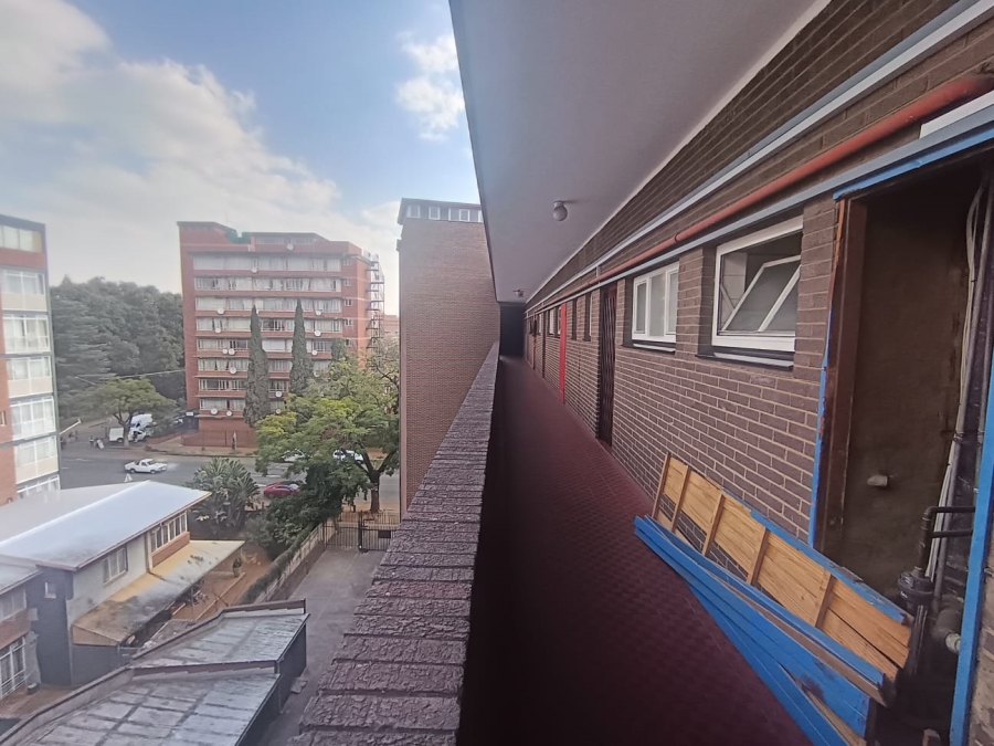2 Bedroom Property for Sale in Pretoria Central Gauteng
