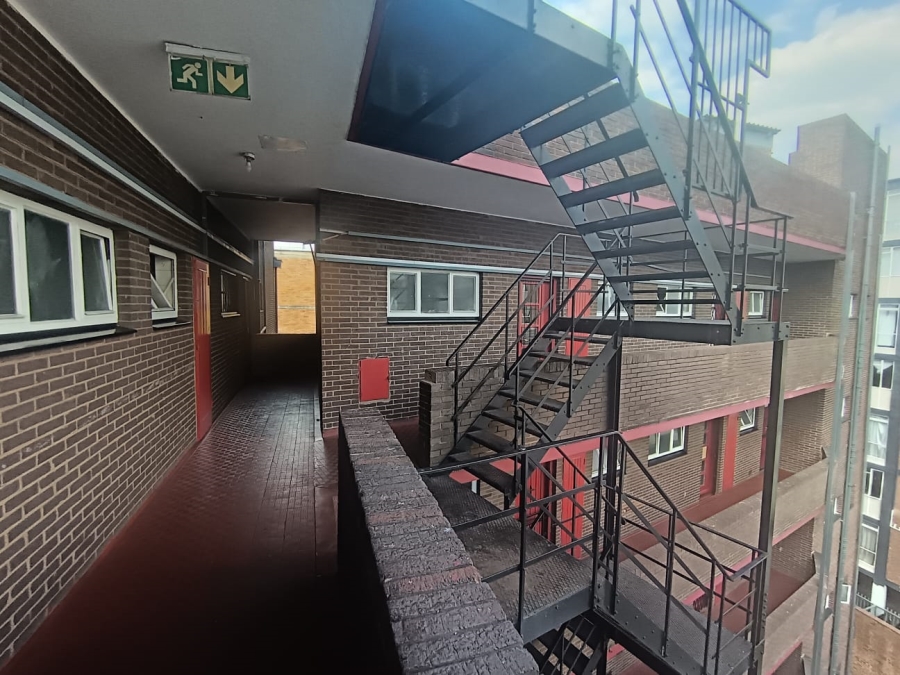 2 Bedroom Property for Sale in Pretoria Central Gauteng
