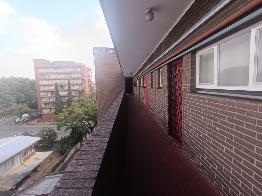 2 Bedroom Property for Sale in Pretoria Central Gauteng