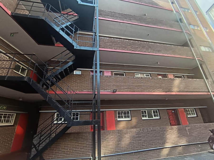 2 Bedroom Property for Sale in Pretoria Central Gauteng