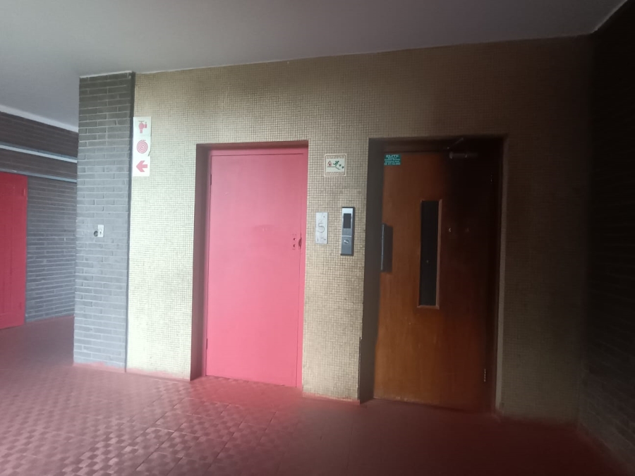 2 Bedroom Property for Sale in Pretoria Central Gauteng