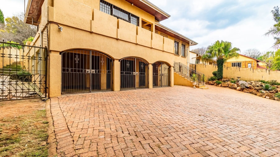 3 Bedroom Property for Sale in De Wetshof Gauteng