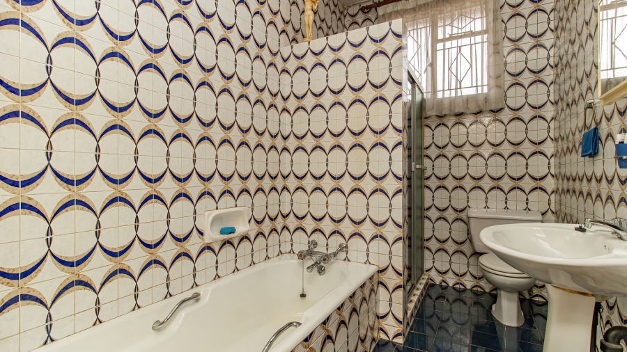 3 Bedroom Property for Sale in De Wetshof Gauteng