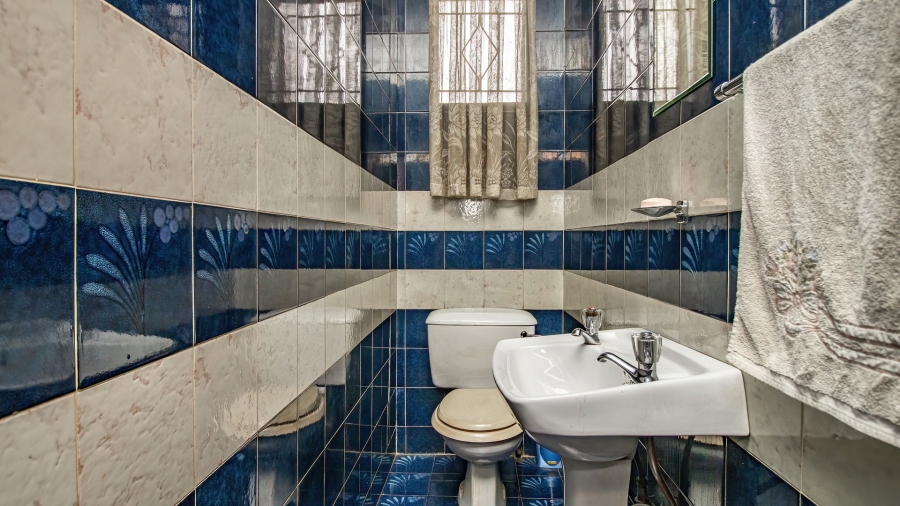 3 Bedroom Property for Sale in De Wetshof Gauteng