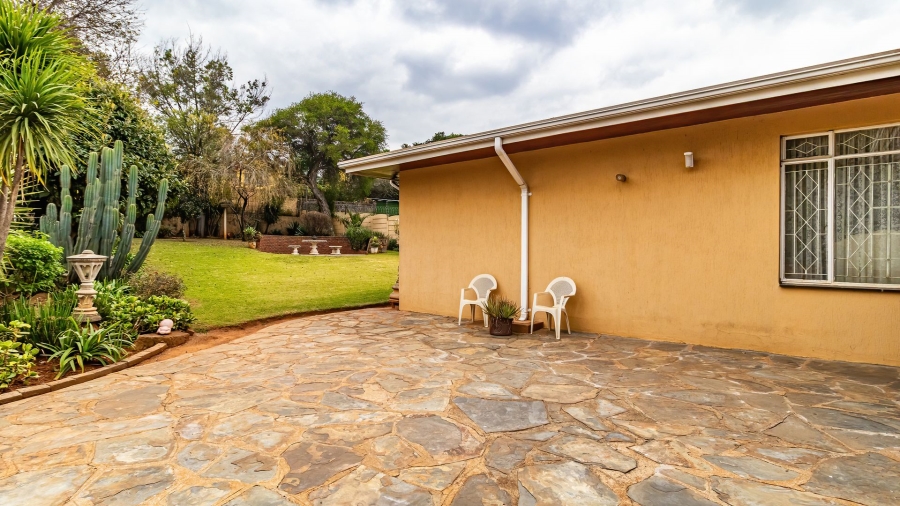 3 Bedroom Property for Sale in De Wetshof Gauteng