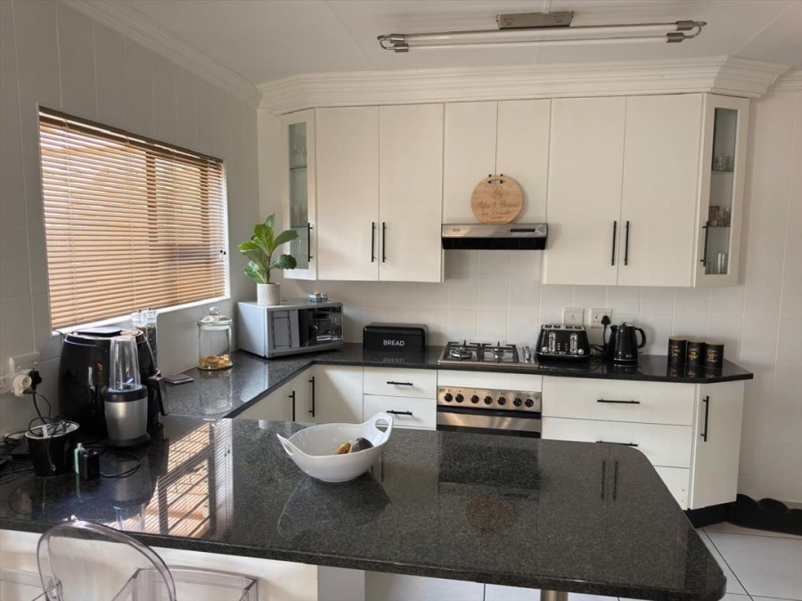 3 Bedroom Property for Sale in Pomona Gauteng