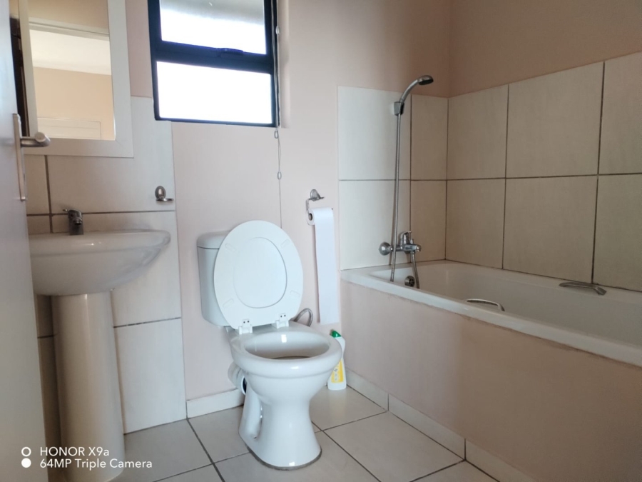 2 Bedroom Property for Sale in Rynfield Gauteng