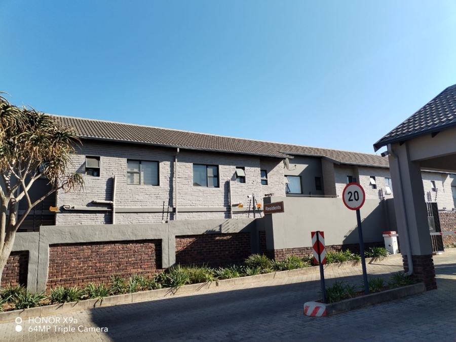 2 Bedroom Property for Sale in Rynfield Gauteng