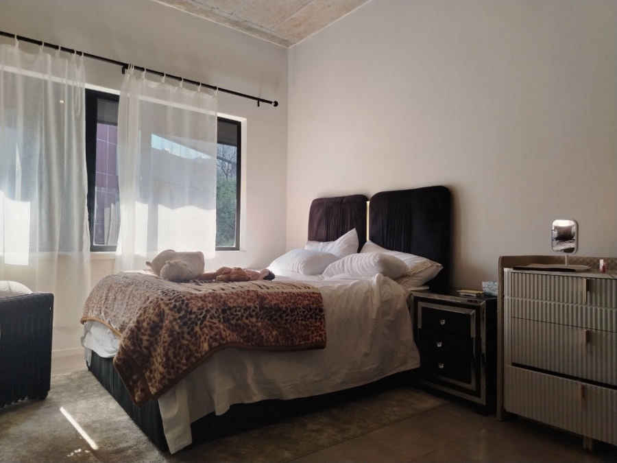 1 Bedroom Property for Sale in Sandton Central Gauteng