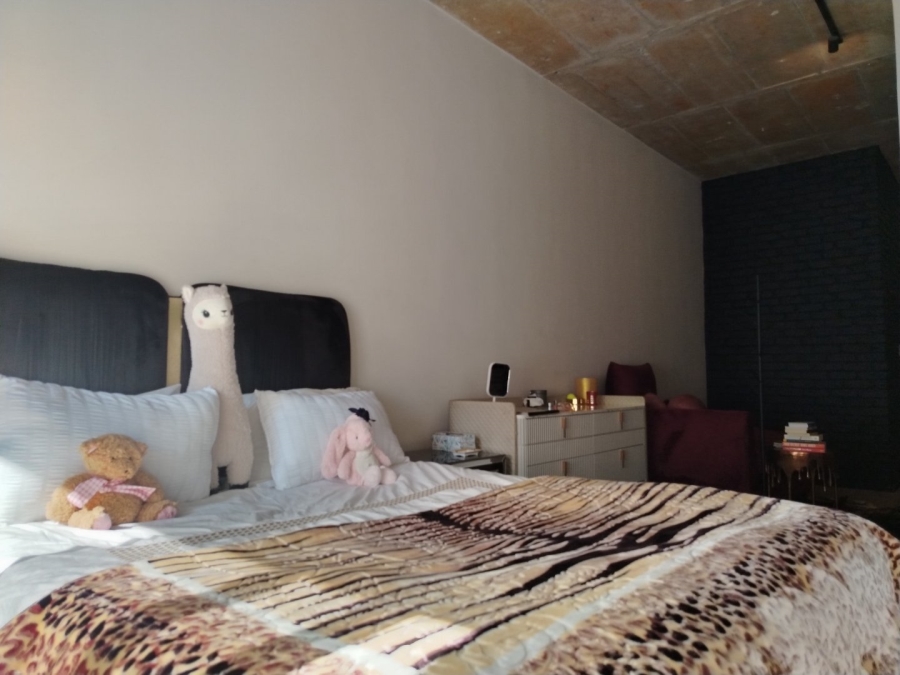 1 Bedroom Property for Sale in Sandton Central Gauteng