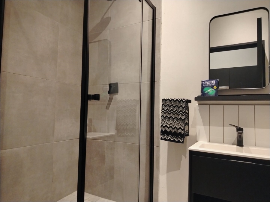 1 Bedroom Property for Sale in Sandton Central Gauteng