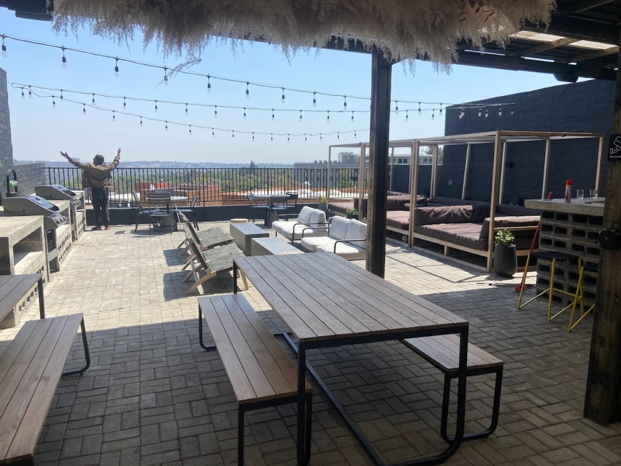 1 Bedroom Property for Sale in Sandton Central Gauteng