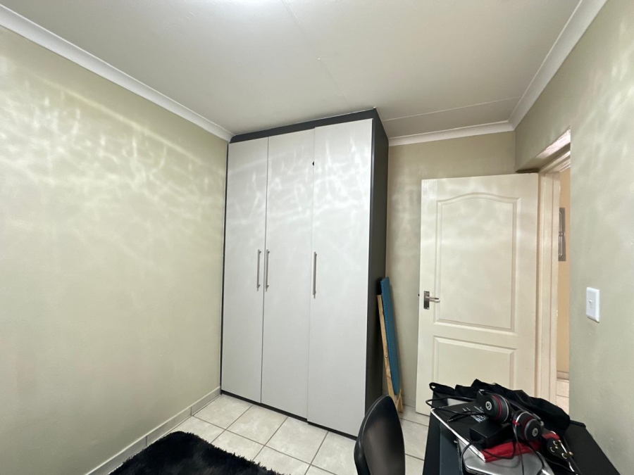2 Bedroom Property for Sale in Rynfield A H Gauteng