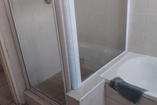 To Let 2 Bedroom Property for Rent in Klipfontein Gauteng