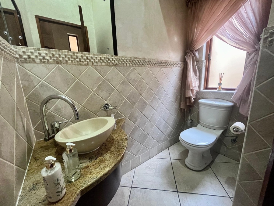 3 Bedroom Property for Sale in Eldoraigne Gauteng