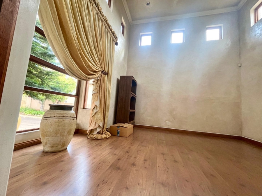 3 Bedroom Property for Sale in Eldoraigne Gauteng