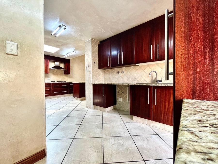 3 Bedroom Property for Sale in Eldoraigne Gauteng