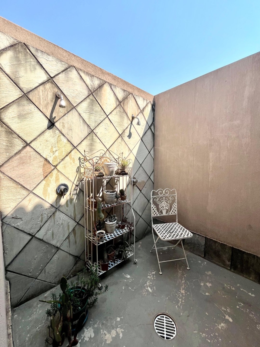 3 Bedroom Property for Sale in Eldoraigne Gauteng