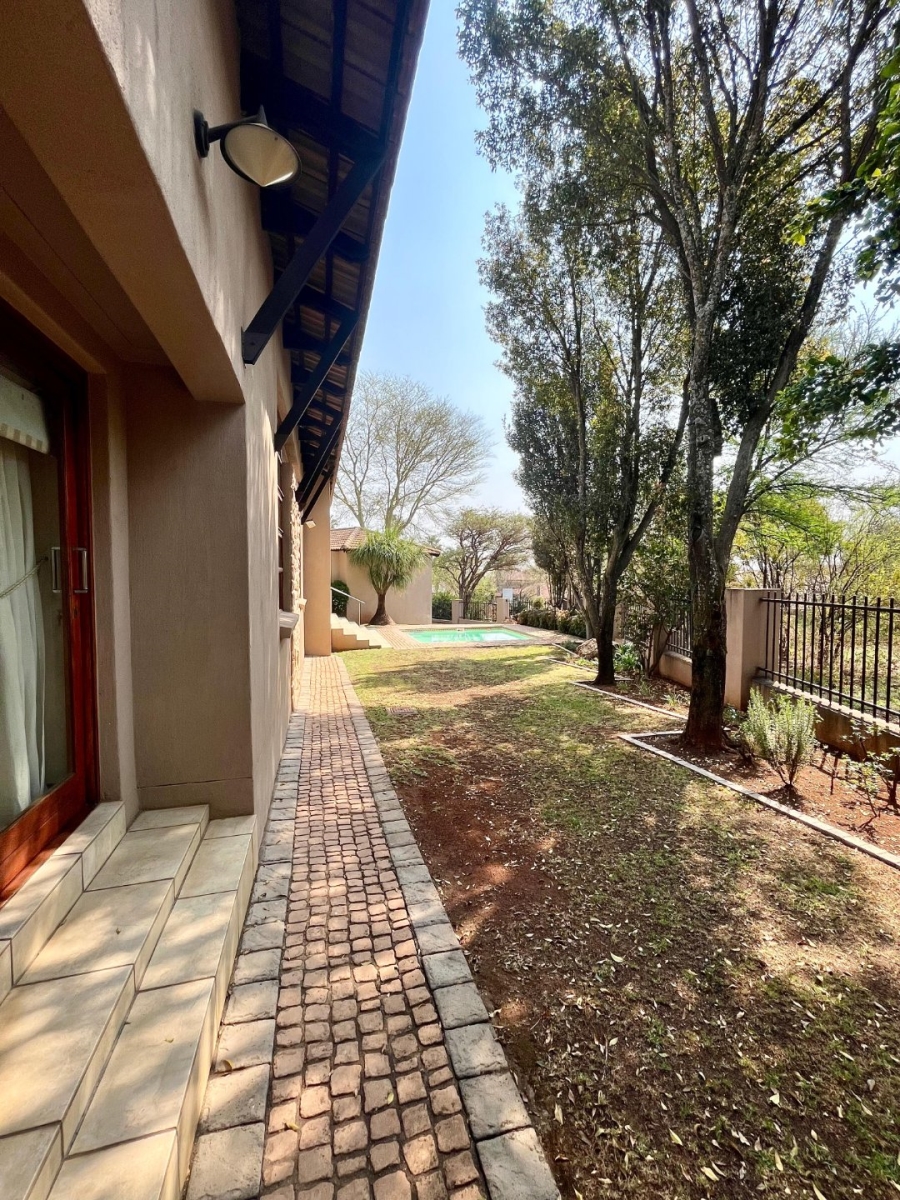 3 Bedroom Property for Sale in Eldoraigne Gauteng