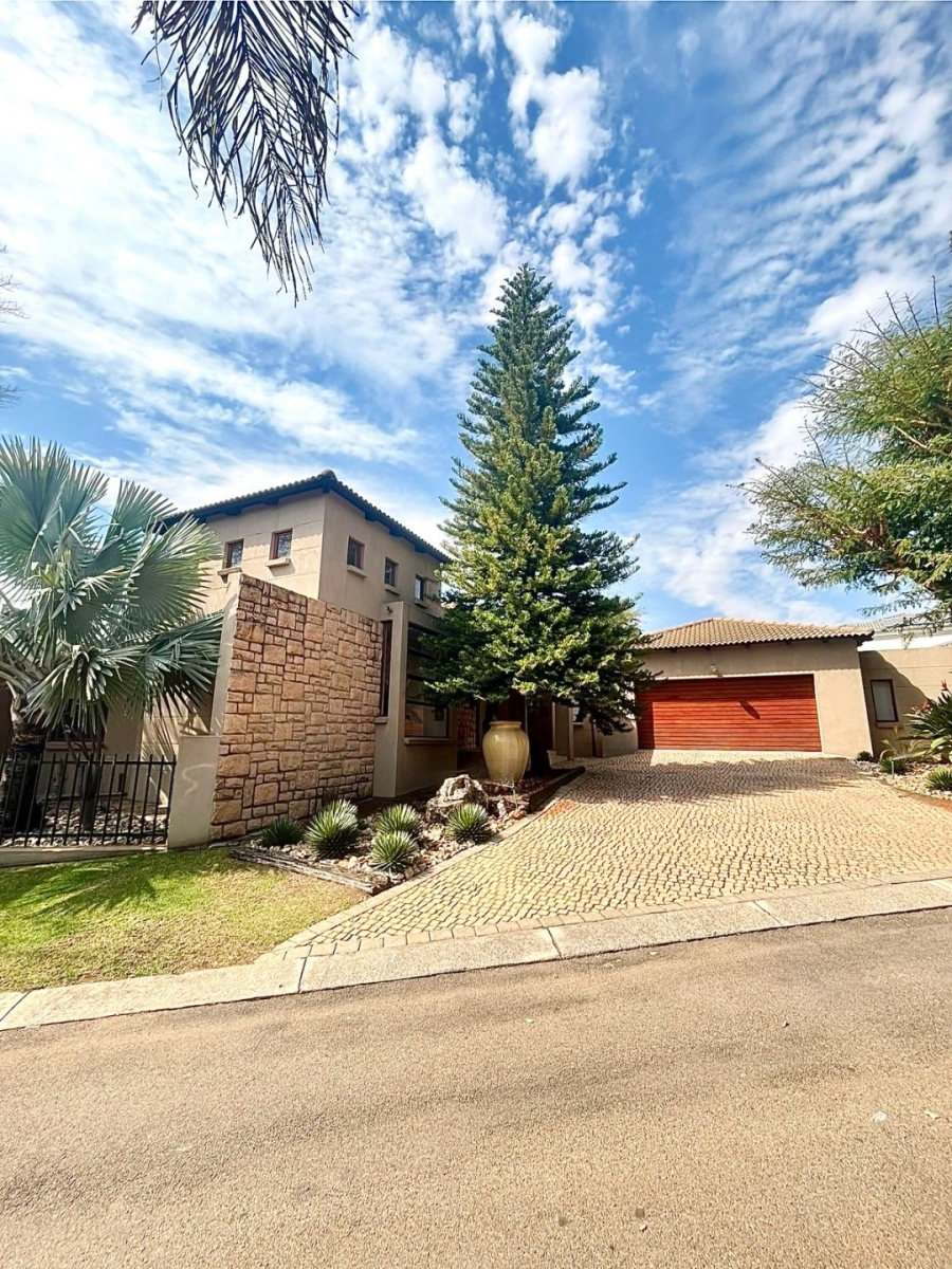 3 Bedroom Property for Sale in Eldoraigne Gauteng