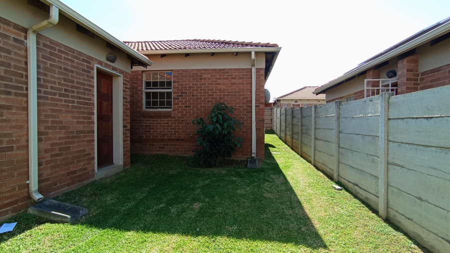 3 Bedroom Property for Sale in Olievenhoutbosch Gauteng