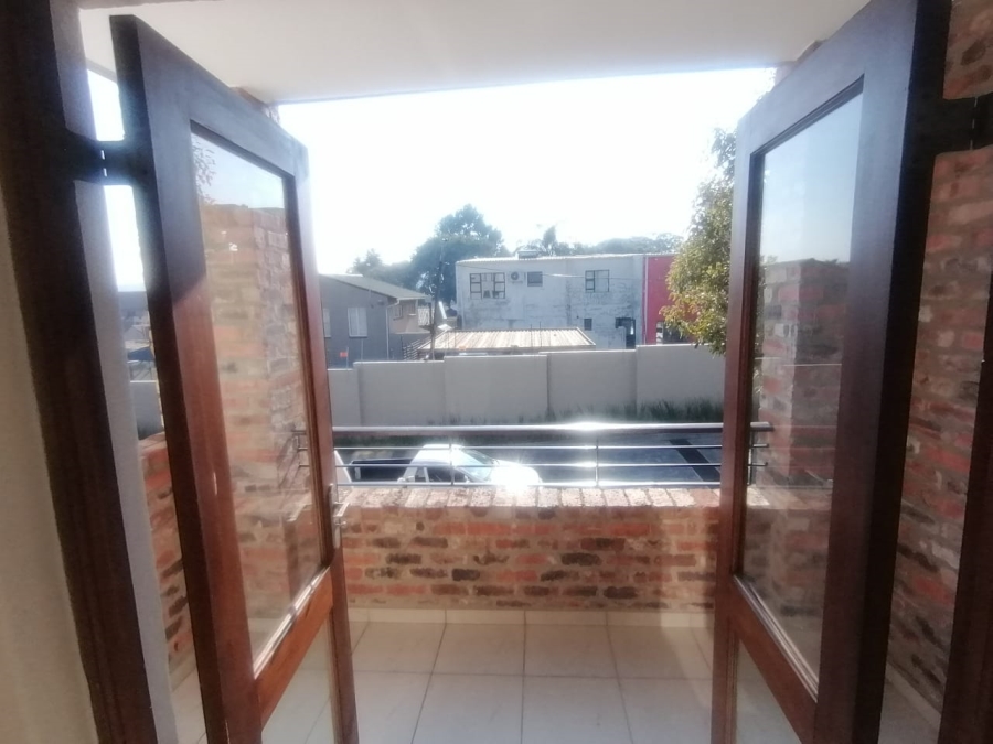 To Let 2 Bedroom Property for Rent in Vorna Valley Gauteng