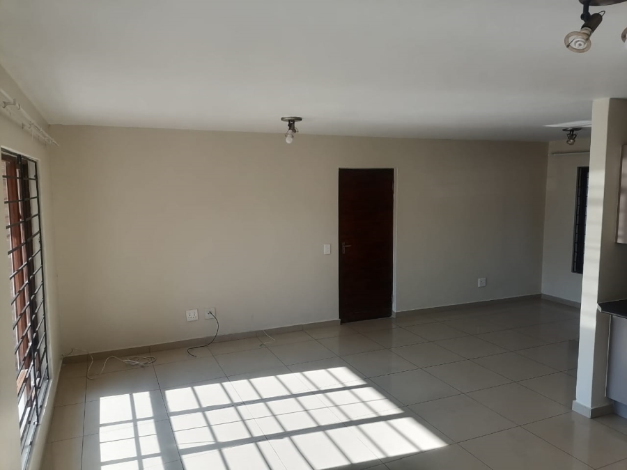 To Let 2 Bedroom Property for Rent in Vorna Valley Gauteng