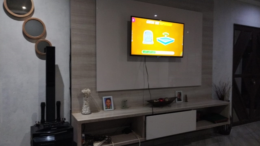 3 Bedroom Property for Sale in Etwatwa Gauteng