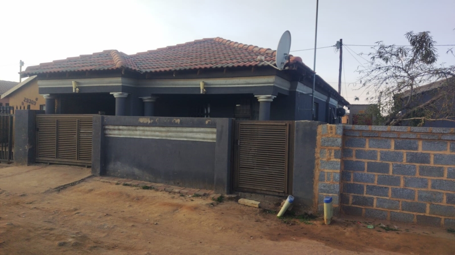 3 Bedroom Property for Sale in Etwatwa Gauteng
