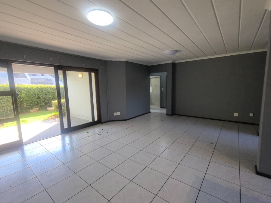To Let 3 Bedroom Property for Rent in Lakefield Gauteng
