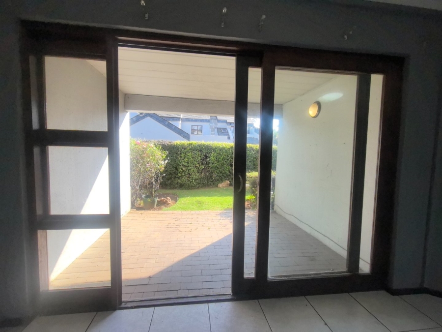 To Let 3 Bedroom Property for Rent in Lakefield Gauteng
