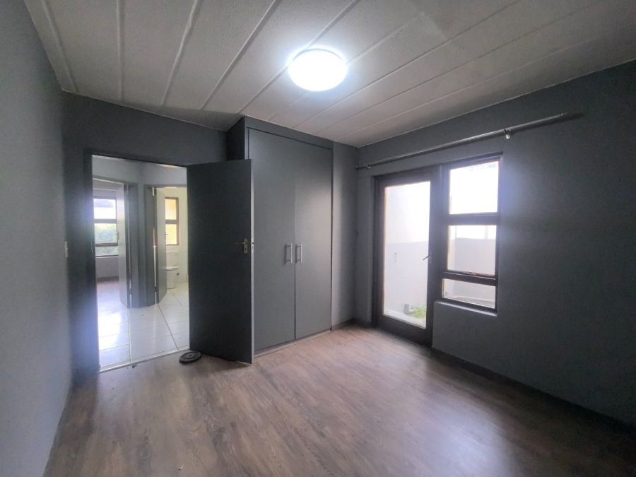 To Let 3 Bedroom Property for Rent in Lakefield Gauteng