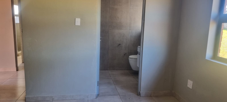 To Let 2 Bedroom Property for Rent in Raslouw Gauteng
